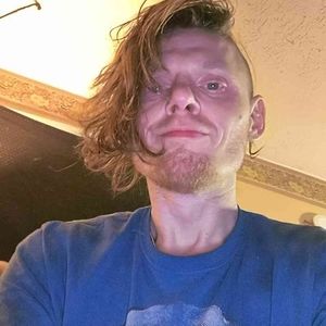 Meet your Posher, Aaron